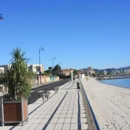 Hyères, 2 Pièces, 4 Personnes - Fr-1-335-58 Appartamento *