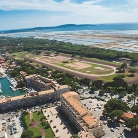 Hyères, 2 Pièces, 4 Personnes - Fr-1-335-58 Hyères